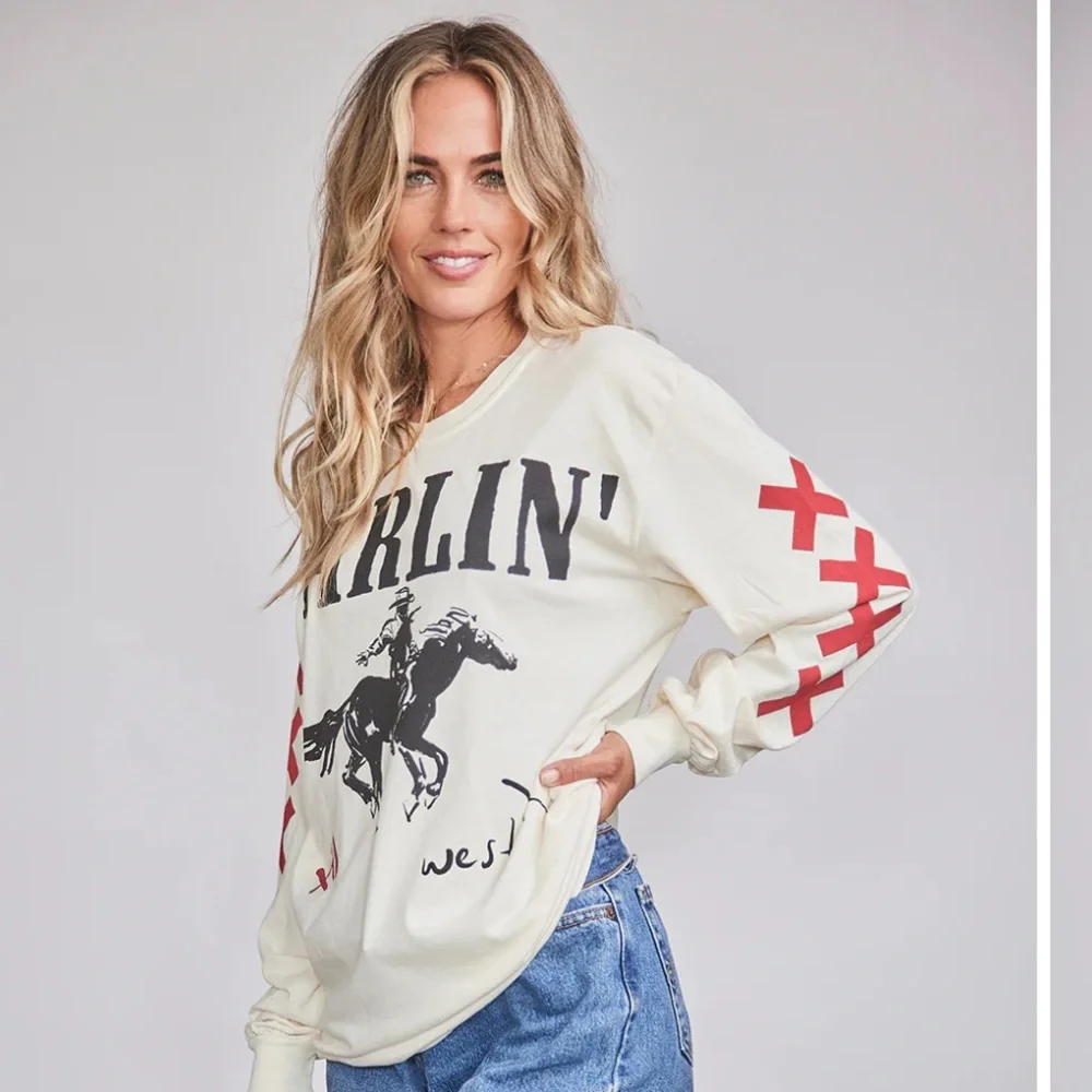 New! Darlin’ HORSEMAN LONG SLEEVE -
IVORY S - Picture 3 of 3